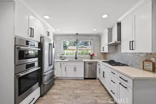 Yorba Linda, CA 92886,18901 Vista Real