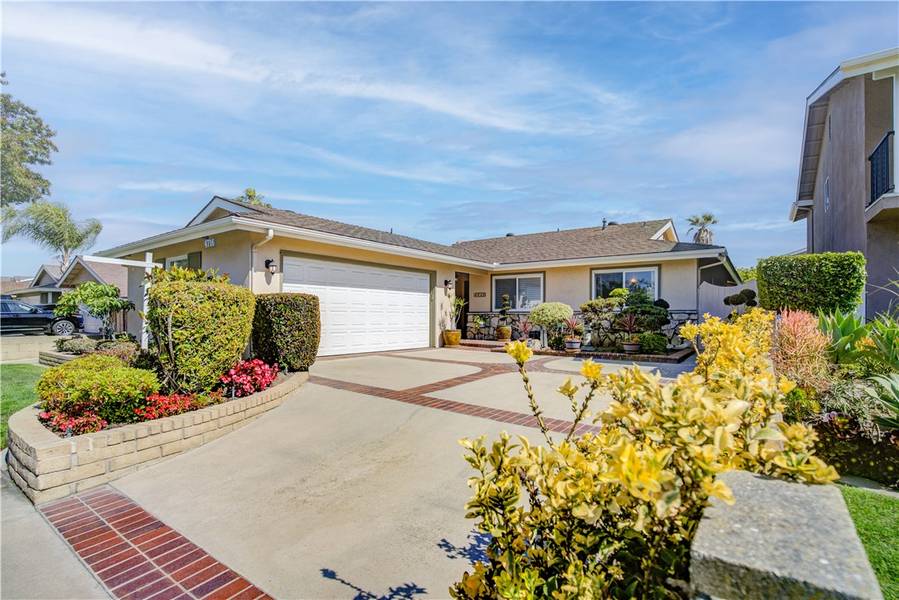 4716 Fir Avenue, Seal Beach, CA 90740