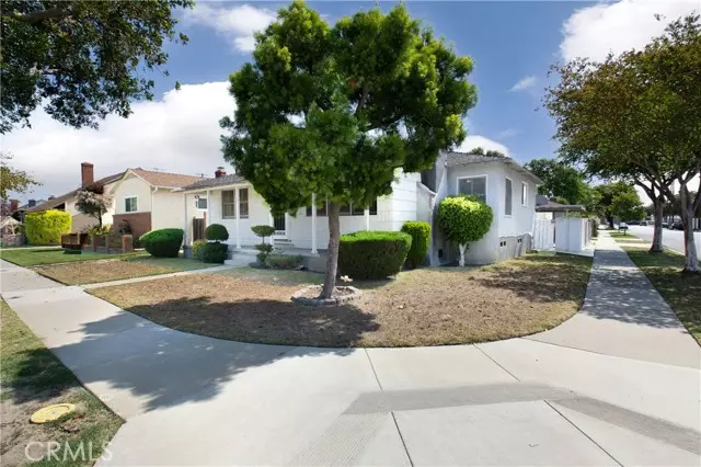 Lakewood, CA 90712,6002 Oliva Avenue