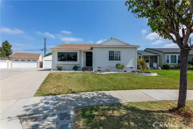 Lakewood, CA 90712,4937 Minturn Avenue