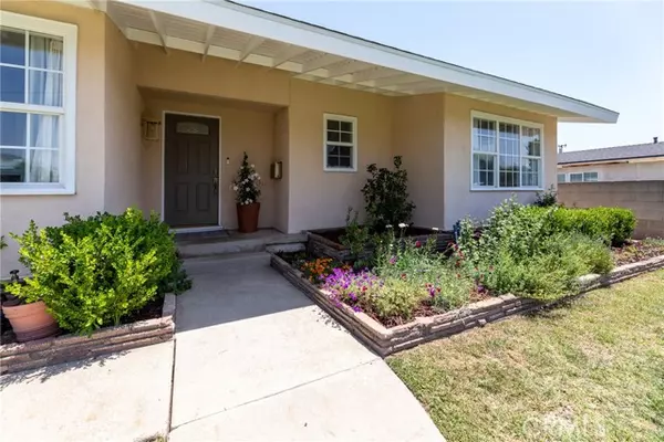 La Mirada, CA 90638,14608 Demanda Road