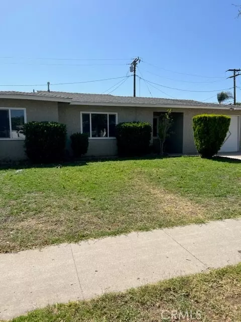 2010 S Pacific Avenue, Santa Ana, CA 92704