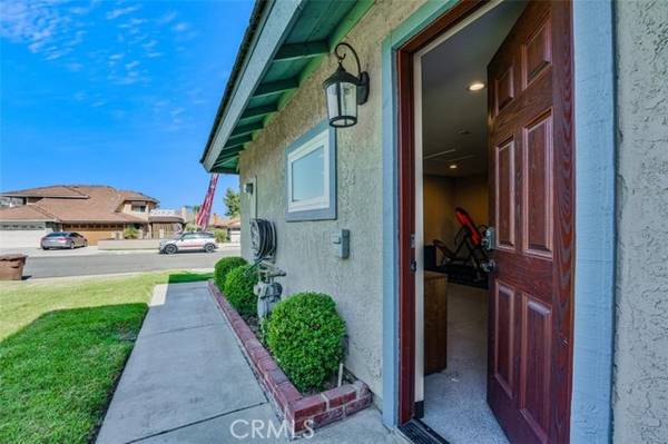 Yorba Linda, CA 92886,3795 Black Forest Lane