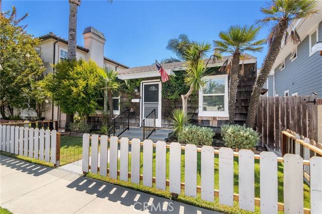 222 14th Street, Seal Beach, CA 90740