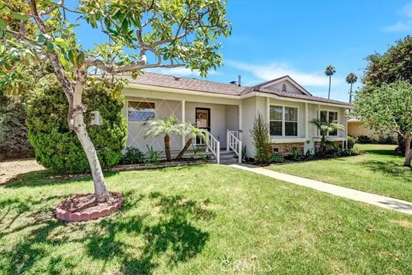 1914 N Studebaker Road, Long Beach, CA 90815