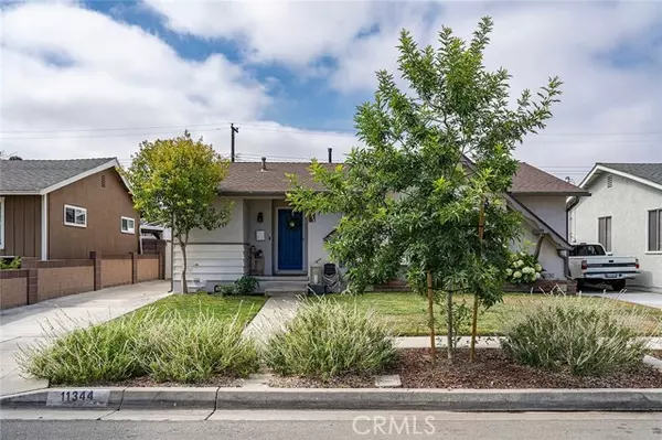 11344 213th Street, Lakewood, CA 90715