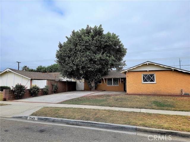 7949 La Corona Way, Buena Park, CA 90620