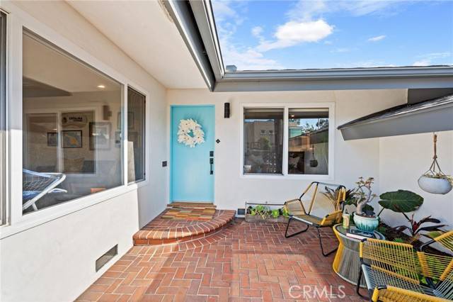 1540 Crestview Avenue, Seal Beach, CA 90740