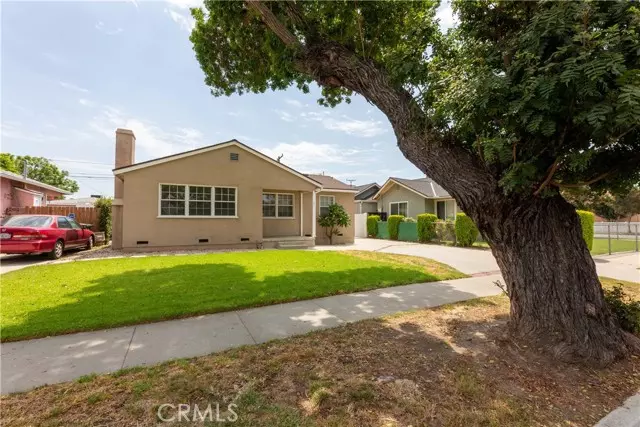 Lakewood, CA 90712,6008 Graywood Avenue