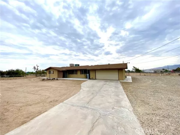 10545 4th Avenue, Hesperia, CA 92345