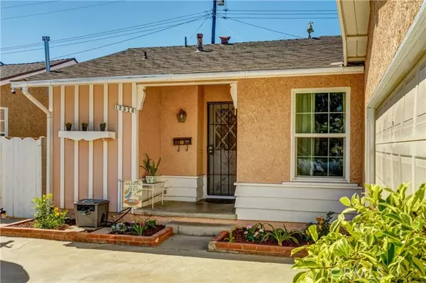 12528 212th Street, Lakewood, CA 90715