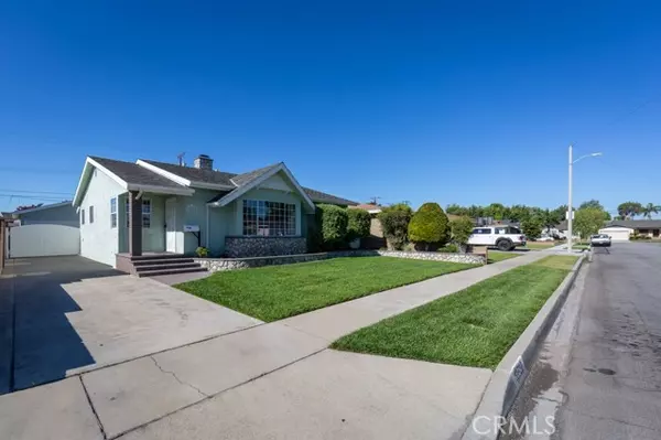 Bellflower, CA 90706,10522 Acoro Street