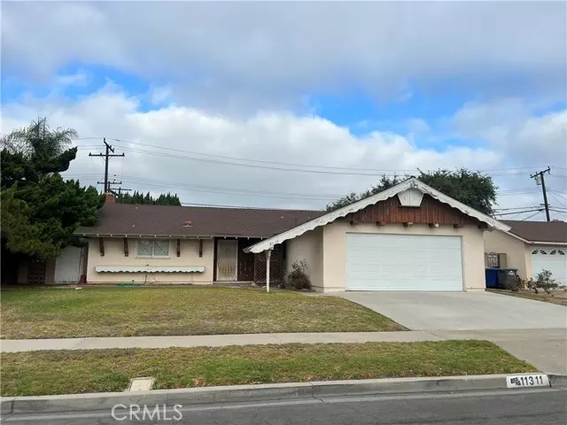 11311 Pine Street, Los Alamitos, CA 90720