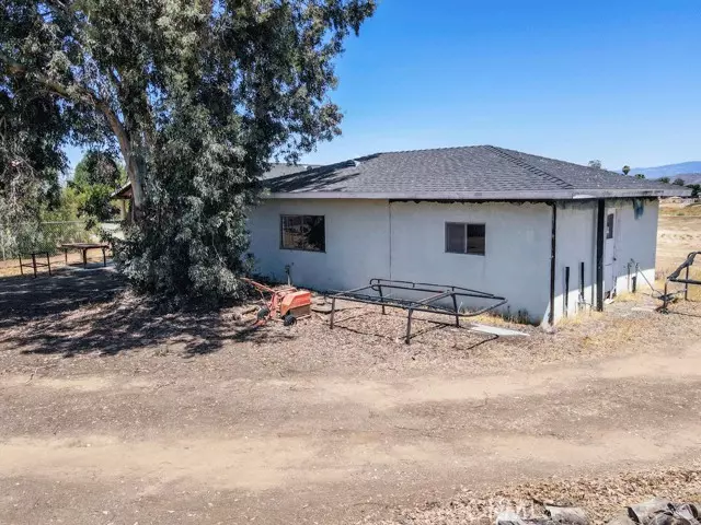 768 W Avenue L, Calimesa, CA 92320