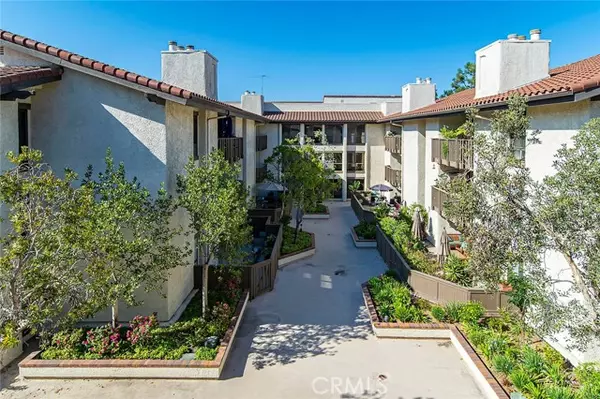 Playa Del Rey, CA 90293,8601 Falmouth Avenue #408