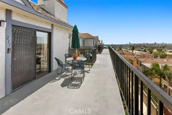 Signal Hill, CA 90755,2599 Walnut Avenue #217