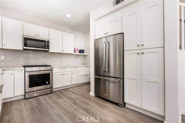 Signal Hill, CA 90755,2331 Sarah Court