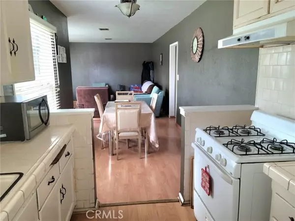 Colton, CA 92324,801 Walnut