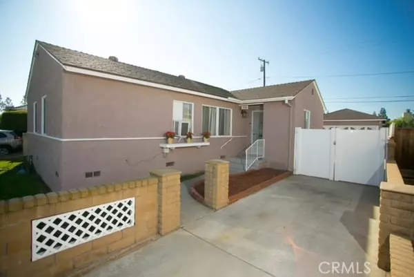 Santa Fe Springs, CA 90670,11632 Sunglow Street