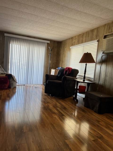 Anaheim, CA 92801,5 Walnut Via