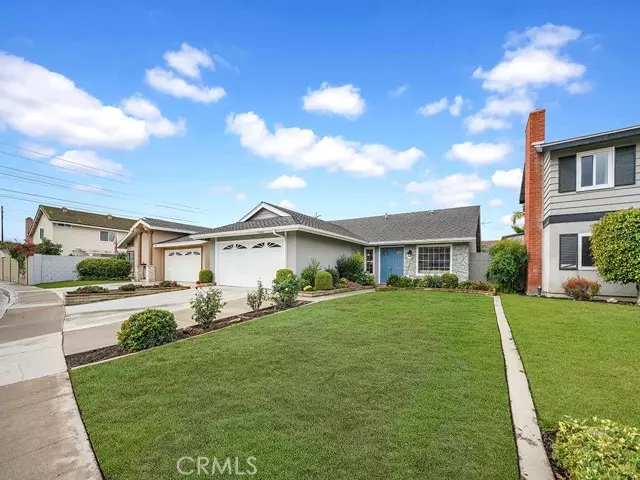 Cerritos, CA 90623,7661 El Lobo Circle