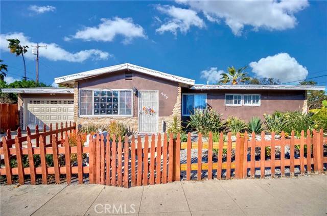 205 W Camden Avenue, Anaheim, CA 92805
