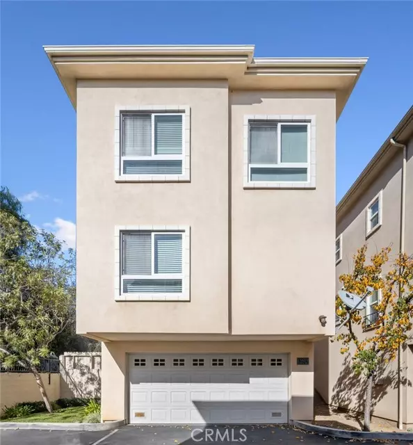 15609 Milky Way, North Hills, CA 91343