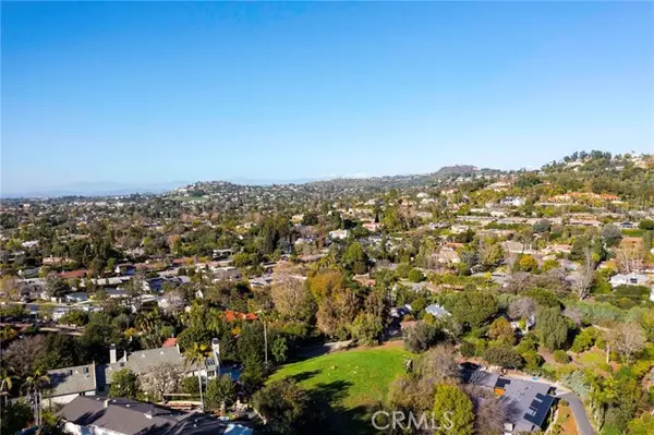 North Tustin, CA 92705,12138 Skyline