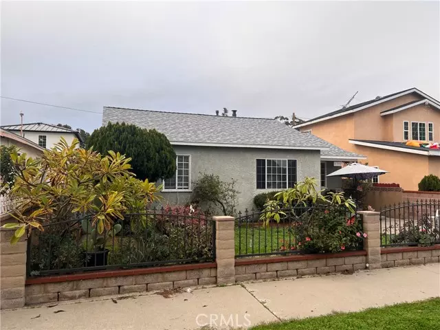 1331 W F Street, Wilmington, CA 90744