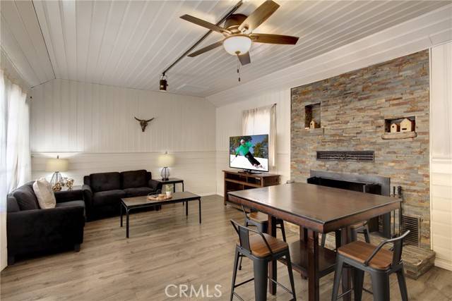 Big Bear Lake, CA 92315,986 Cameron Drive