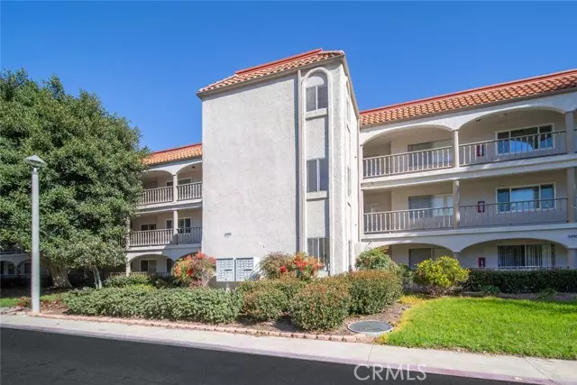 3498 Bahia Blanca #2D, Laguna Woods, CA 92637