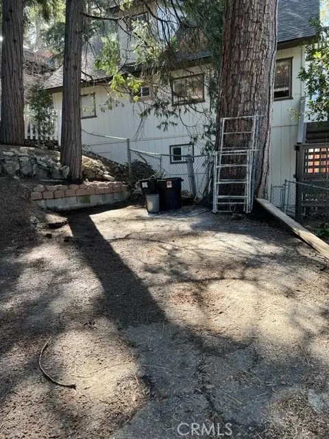 Crestline, CA 92325,23055 Hemlock Ln