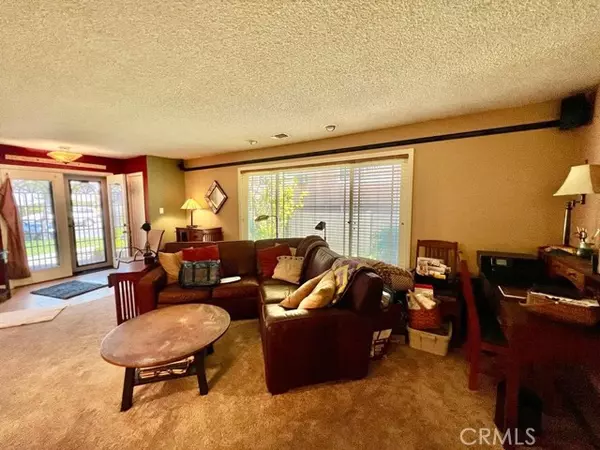 Signal Hill, CA 90755,1839 Molino Avenue #1