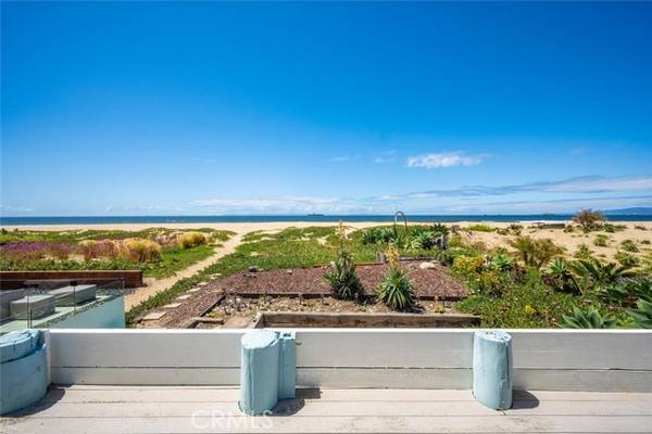 16605 S Pacific Avenue, Sunset Beach, CA 90742