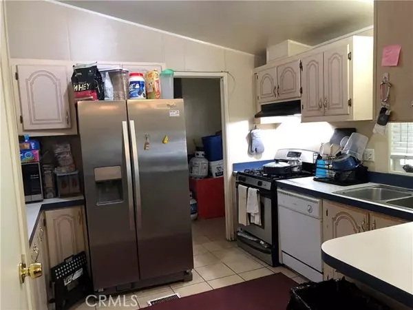 Ontario, CA 91761,1855 E Riverside #243