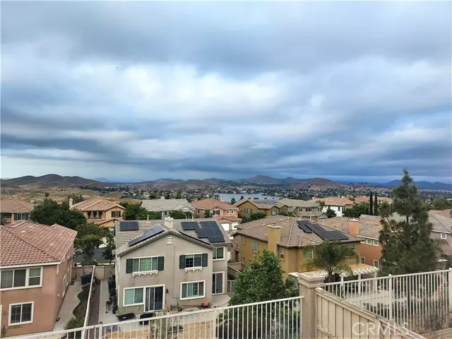 Lake Elsinore, CA 92532,19 Plaza Avila