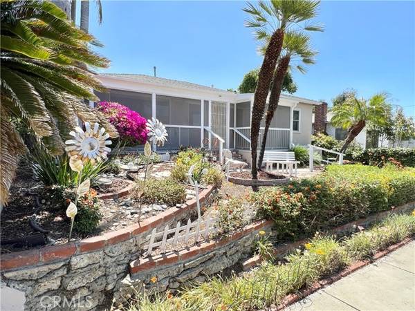 2014 Saint Louis Avenue, Signal Hill, CA 90755