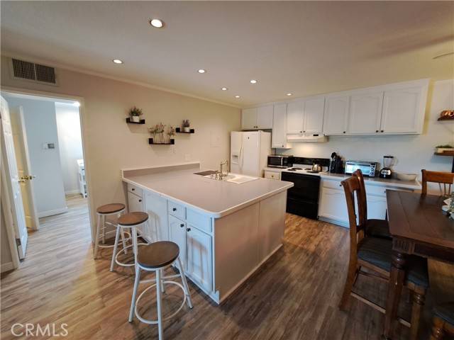 17554 Vandenberg Lane #6, Tustin, CA 92780