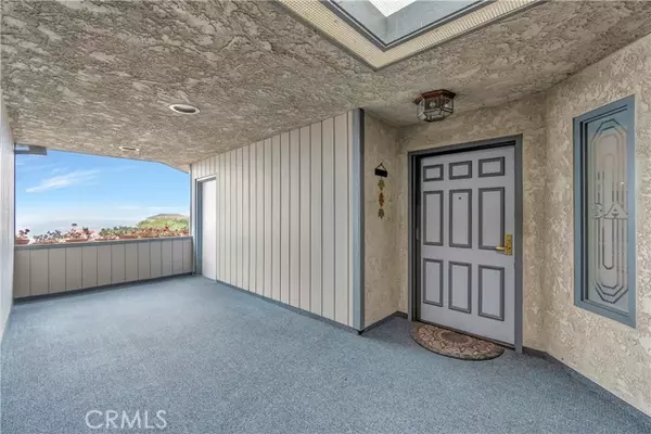 2270 Stanley Ave #3A, Signal Hill, CA 90755