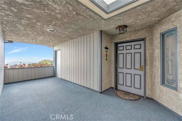 2270 Stanley Ave #3A, Signal Hill, CA 90755