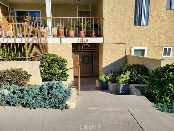 Signal Hill, CA 90755,2240 Stanley Avenue #6