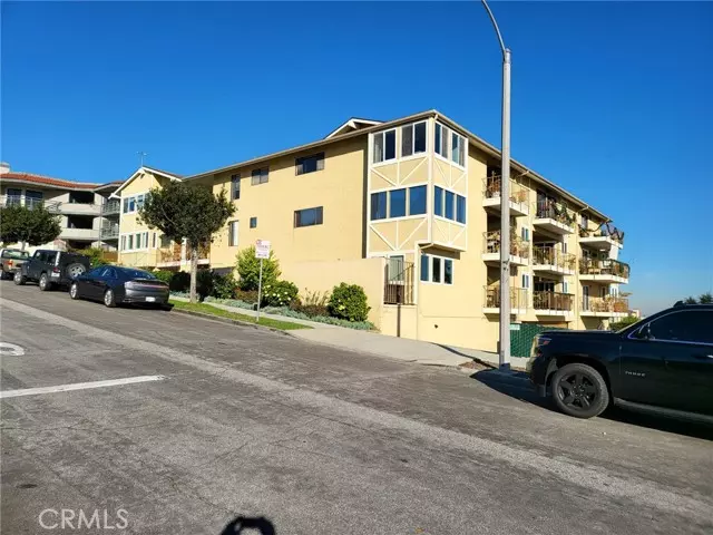 Signal Hill, CA 90755,2240 Stanley Avenue #6