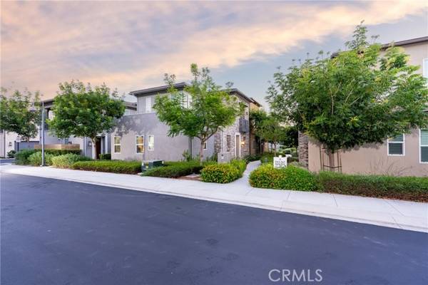 275 Follyhatch, Irvine, CA 92618