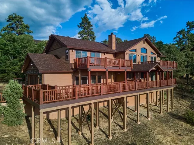 383 Springhill Place, Big Bear Lake, CA 92315