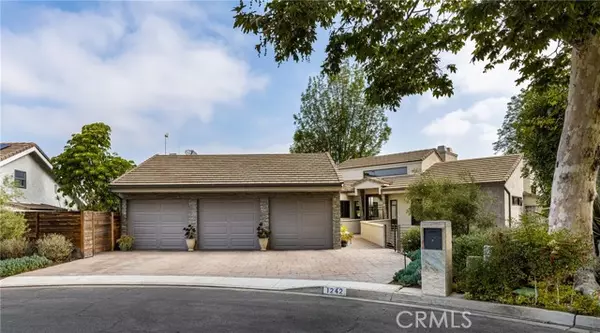 North Tustin, CA 92705,1242 PEACOCK HILL DRIVE