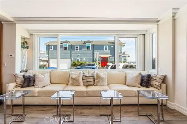 Newport Beach, CA 92663,2800 W Oceanfront