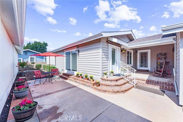 2616 View Lake, Santa Ana, CA 92705