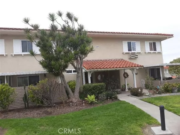 Laguna Woods, CA 92637,2317 Via Puerta #C