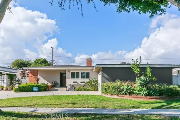 2667 Radnor Avenue, Long Beach, CA 90815