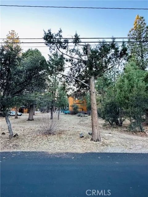 Sugarloaf, CA 92386,564 Highland